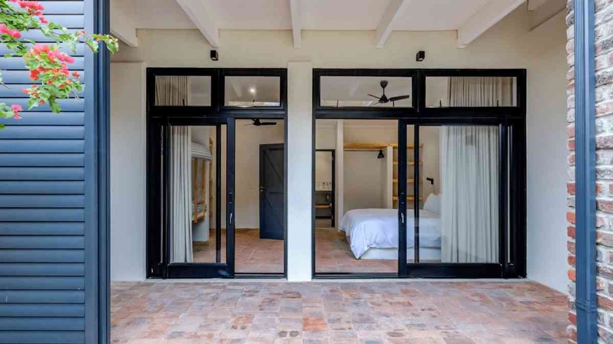 Aluminium Shop Front Windows & Doors Silverton | Modern Design