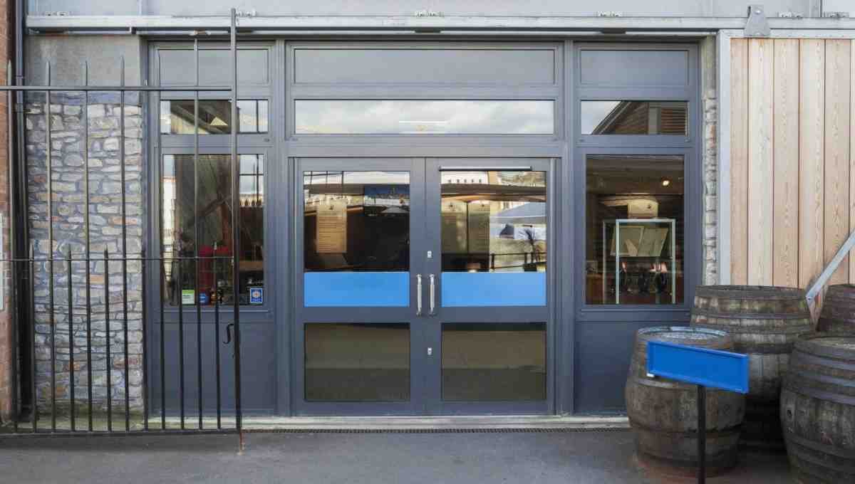 Aluminium and Glass Shopfronts: Stylish, Durable, and Energy-Efficient Solutions