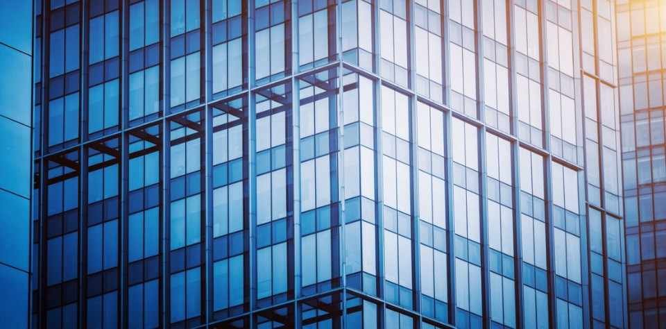 City Glass and Aluminium: Revolutionizing Urban Architecture with Precision