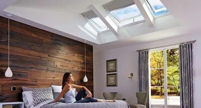 Ultimate Guide to Skylight Windows: Costs & Installation 2025